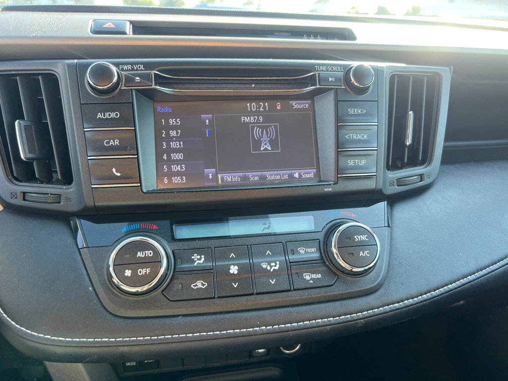 Used 2018 Toyota RAV4 Adventure image 31