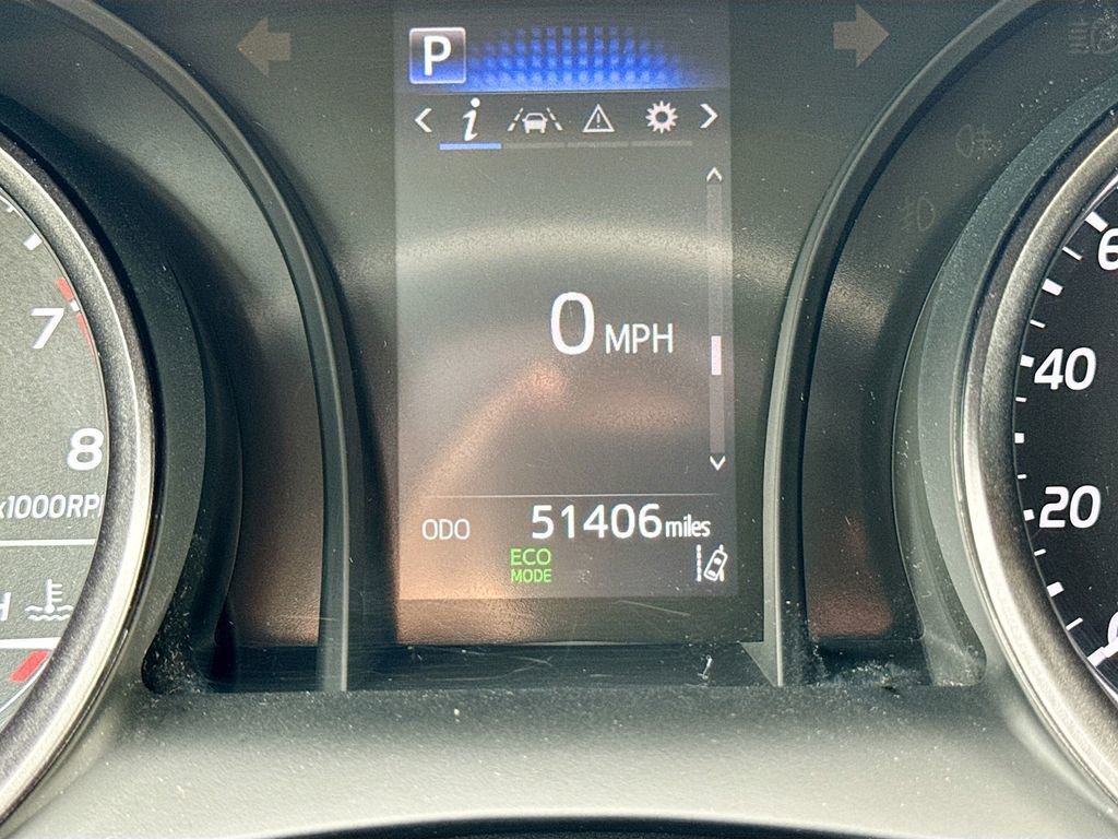 Used 2024 Toyota Camry SE image 10