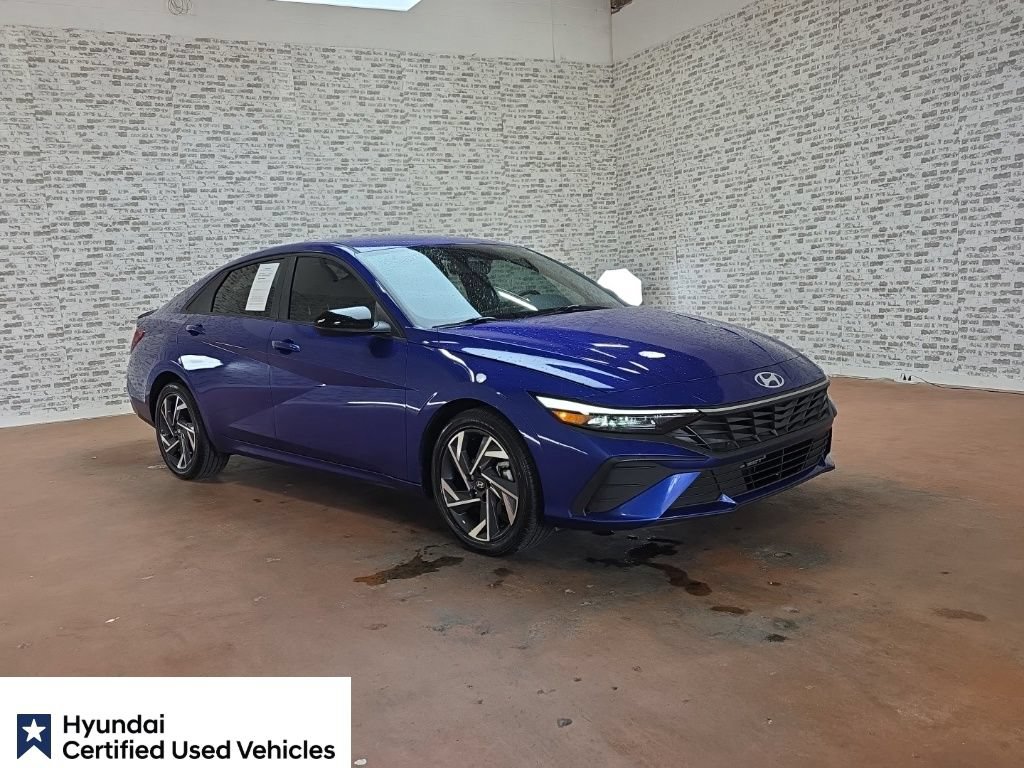 Used 2025 Hyundai Elantra Sport FWD image 1