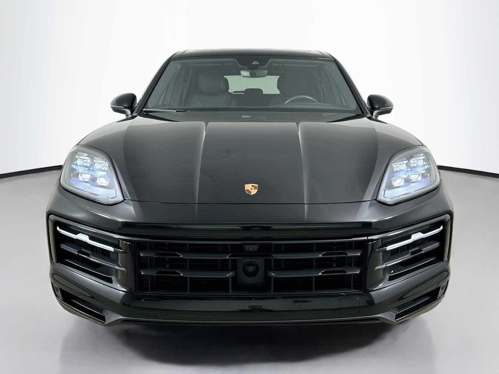Certified 2025 Porsche Cayenne S AWD/4WD image 2