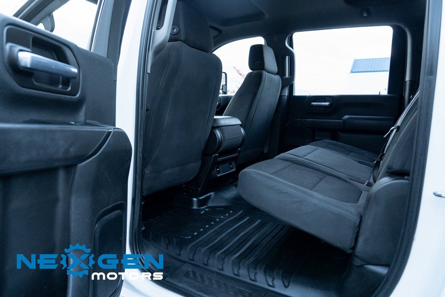 Used 2020 Chevrolet Silverado 2500 W/T image 30