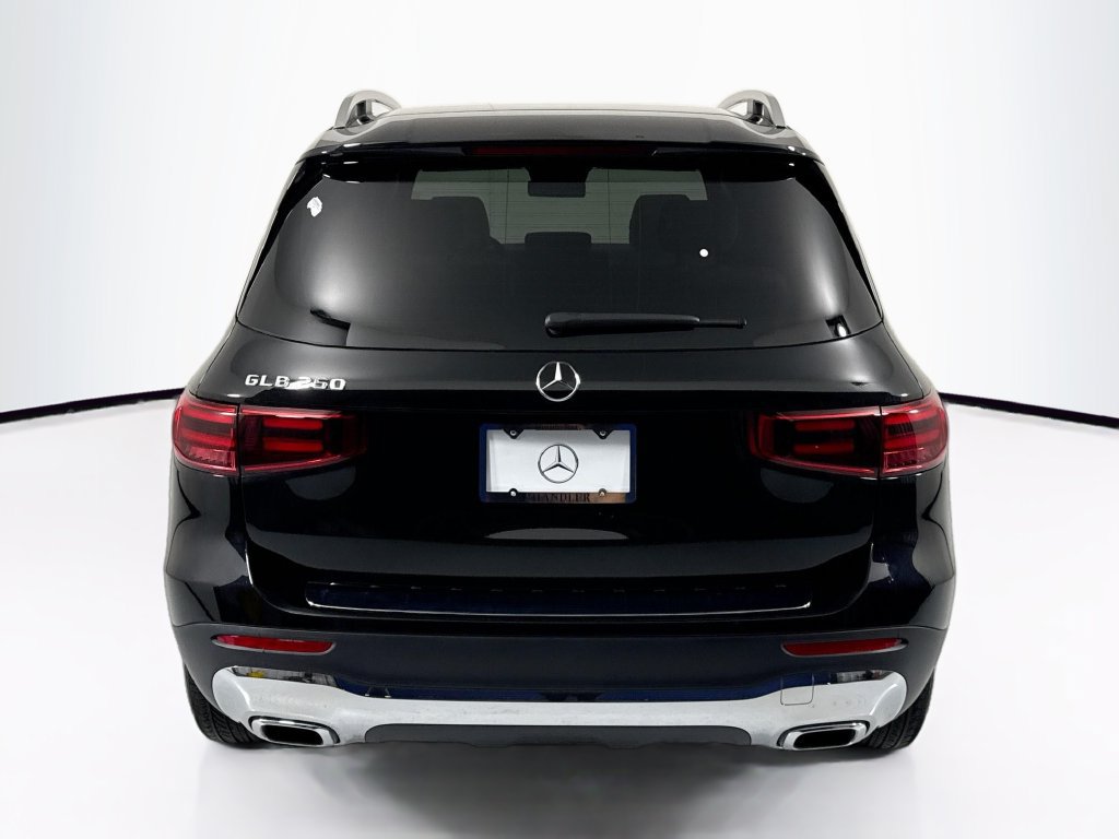 Used 2026 Mercedes-Benz GLB 250 image 6