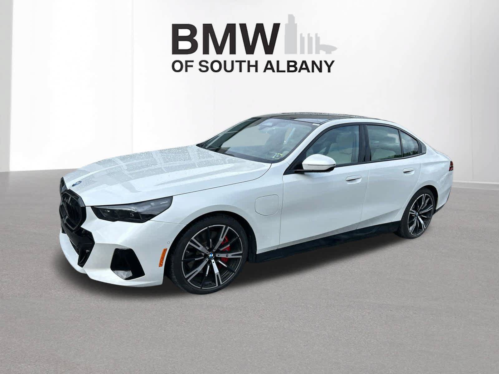 Used 2026 BMW 550e xDrive w/ Premium Package