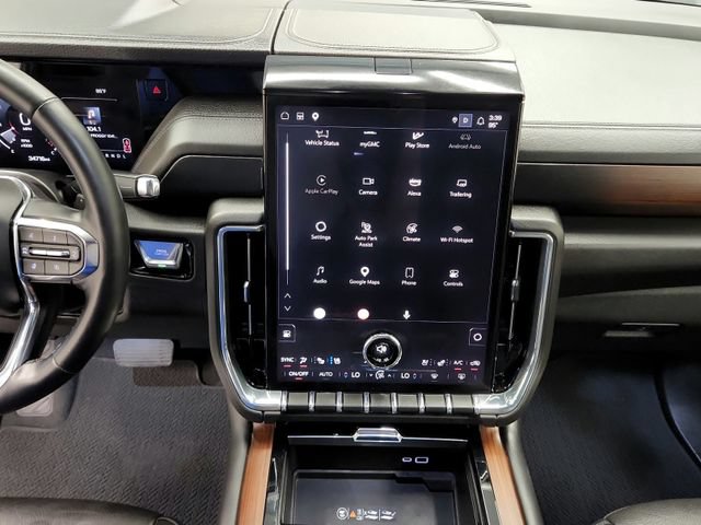 Used 2025 GMC Yukon XL Denali AWD/4WD image 35