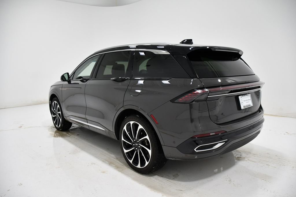 Used 2024 Lincoln Nautilus Black Label image 3