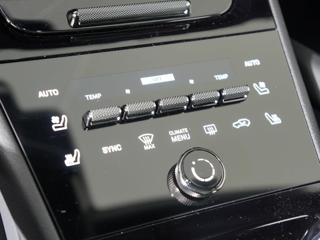 New 2026 Porsche Cayenne Coupe AWD/4WD image 32