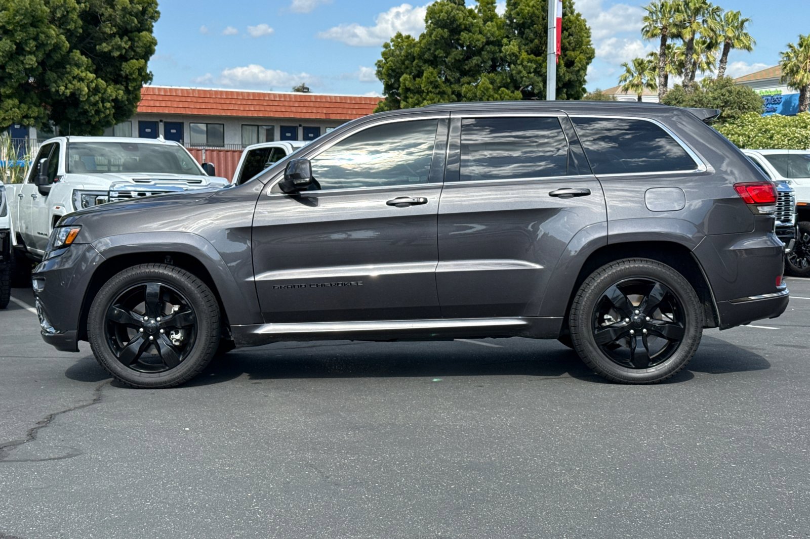 Used 2016 Jeep Grand Cherokee High Altitude RWD image 8