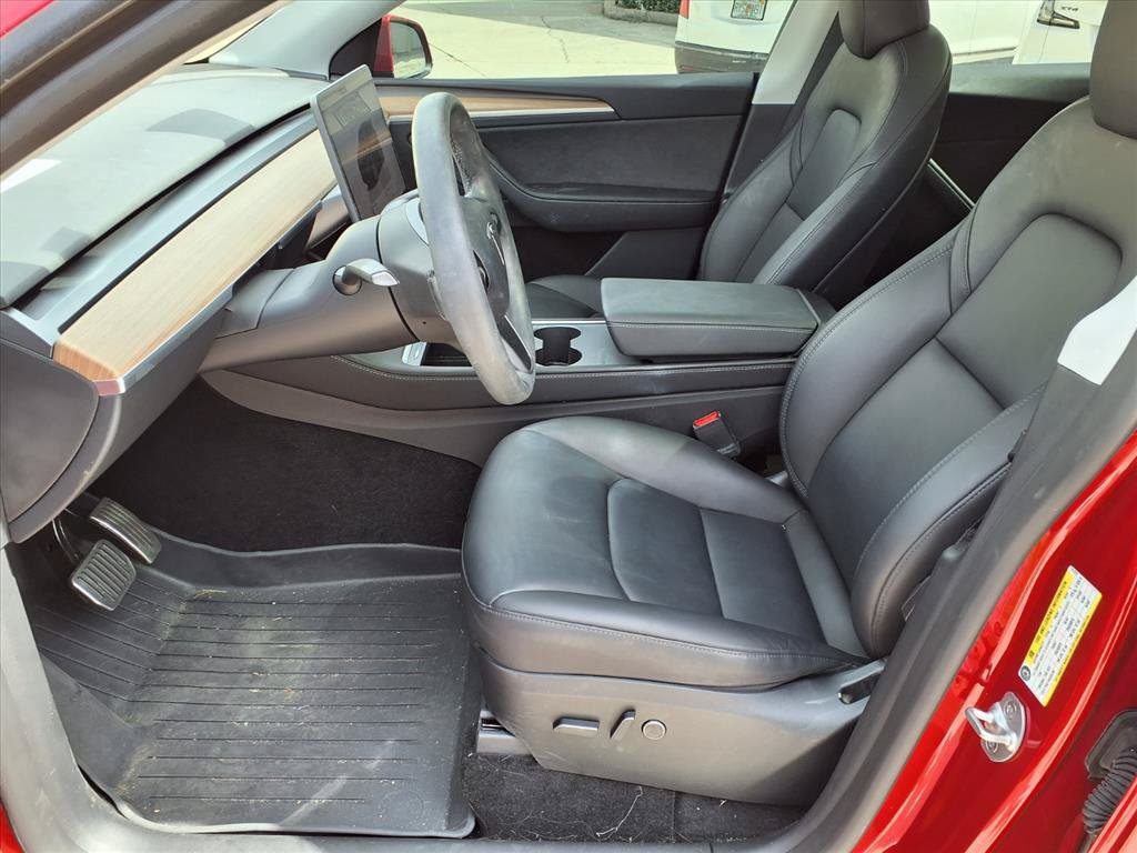 Used 2024 Tesla Model Y Long Range AWD/4WD image 13