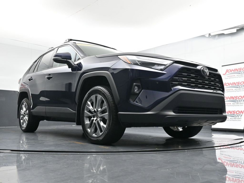 Used 2023 Toyota RAV4 XLE Premium image 34