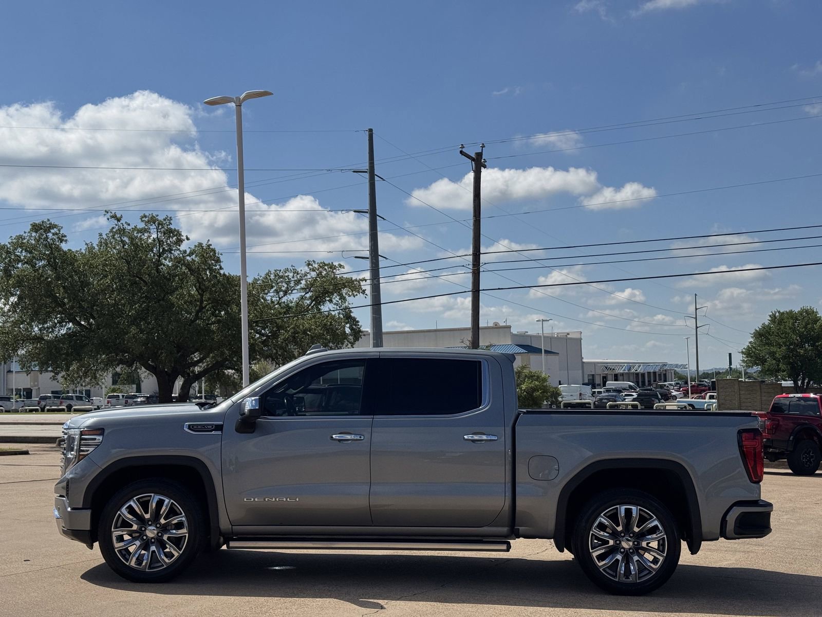 Used 2023 GMC Sierra 1500 Denali w/ Denali Reserve Package AWD/4WD image 7