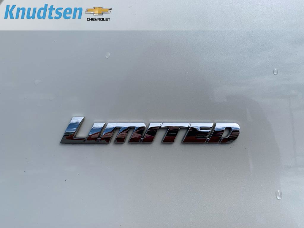 Used 2018 Toyota 4Runner Limited AWD/4WD image 9