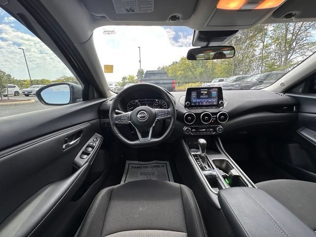 Used 2025 Nissan Sentra SV w/ All-Weather Package FWD image 16
