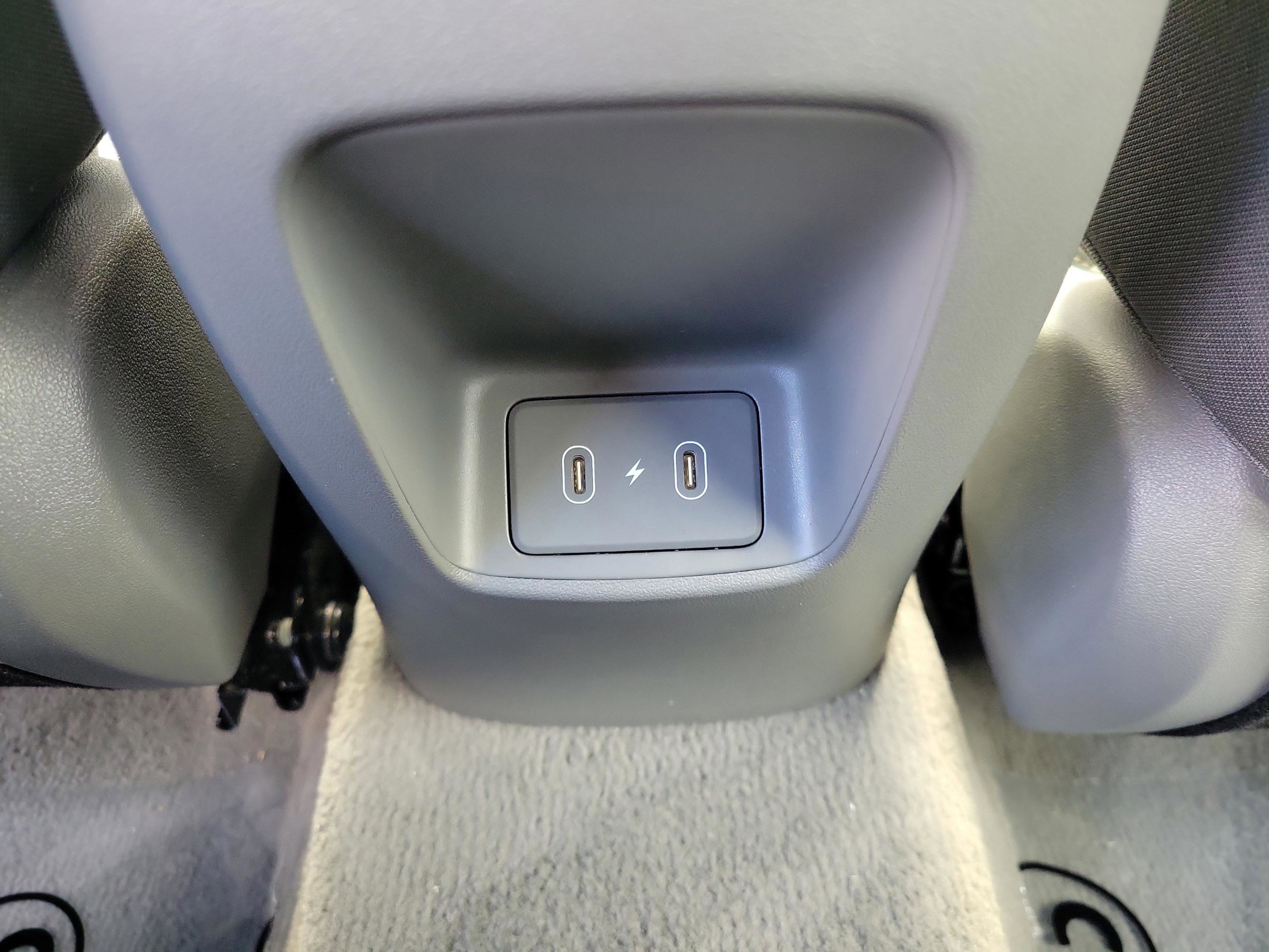 Certified 2025 Hyundai Elantra Sport image 12