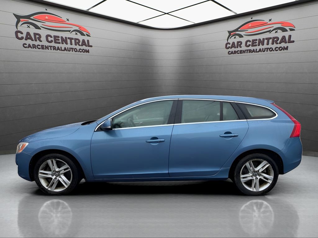 Used 2015 Volvo V60 T5 Premier Plus image 2
