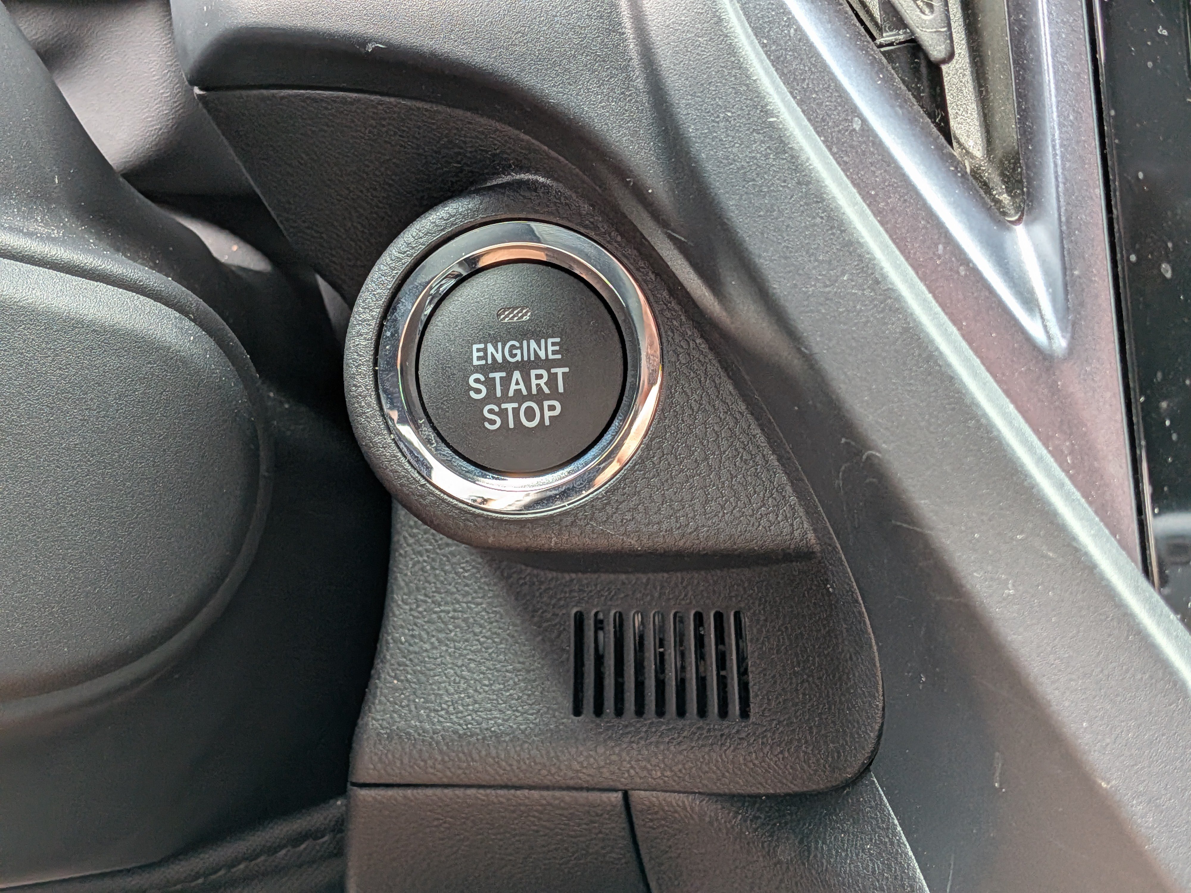 Certified 2025 Subaru Forester Limited AWD/4WD image 31