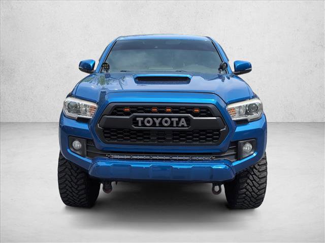 Used 2018 Toyota Tacoma TRD Sport w/ Technology Package image 2