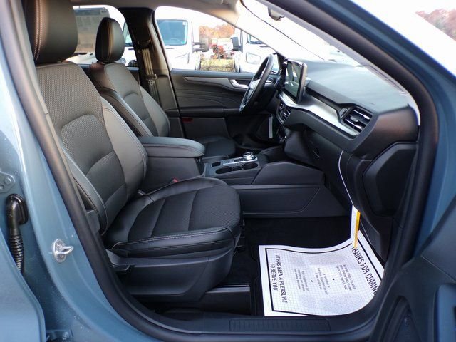 New 2026 Ford Escape SE w/ Class II Trailer Tow Package FWD image 12