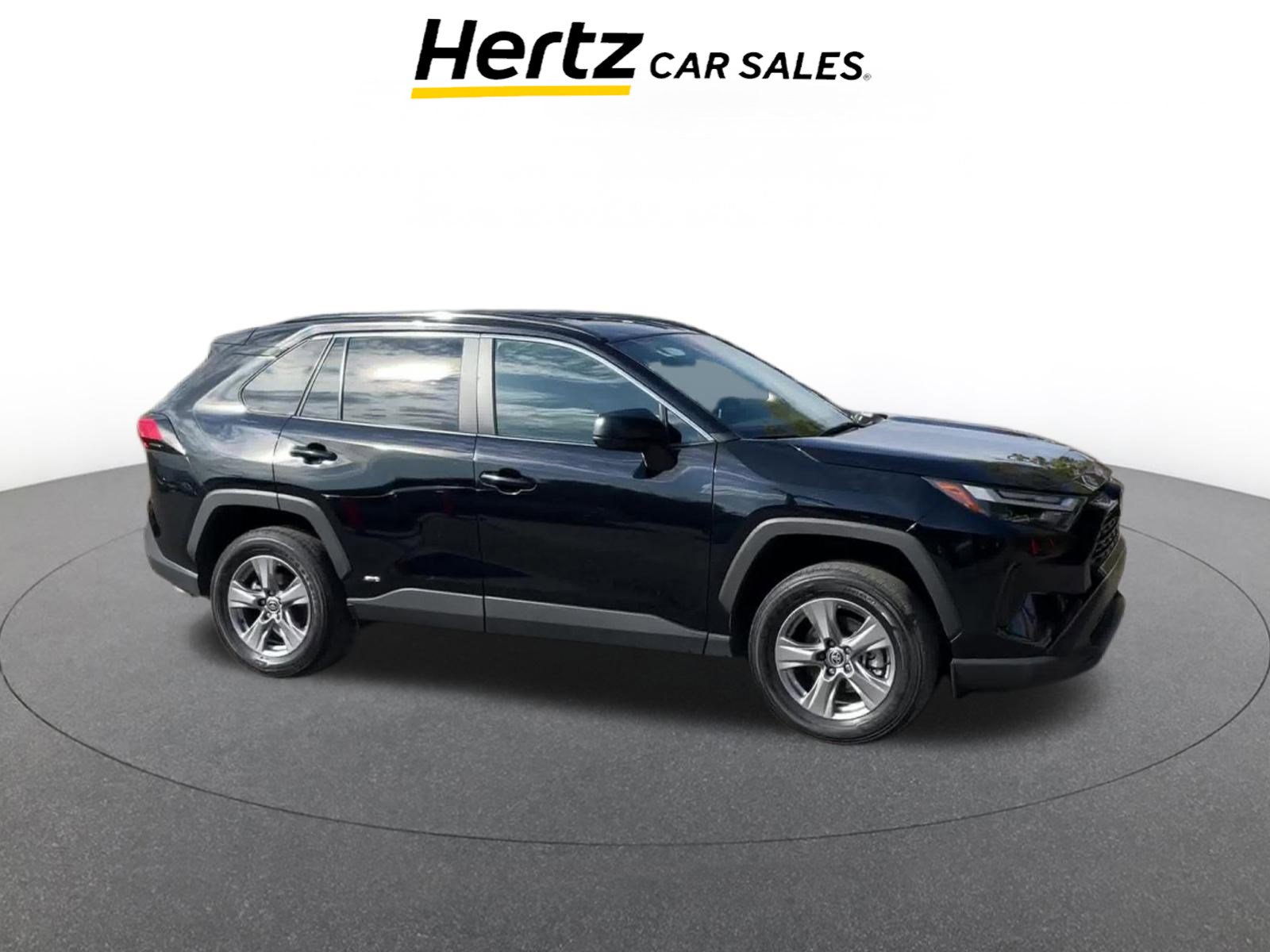 Used 2025 Toyota RAV4 LE image 1