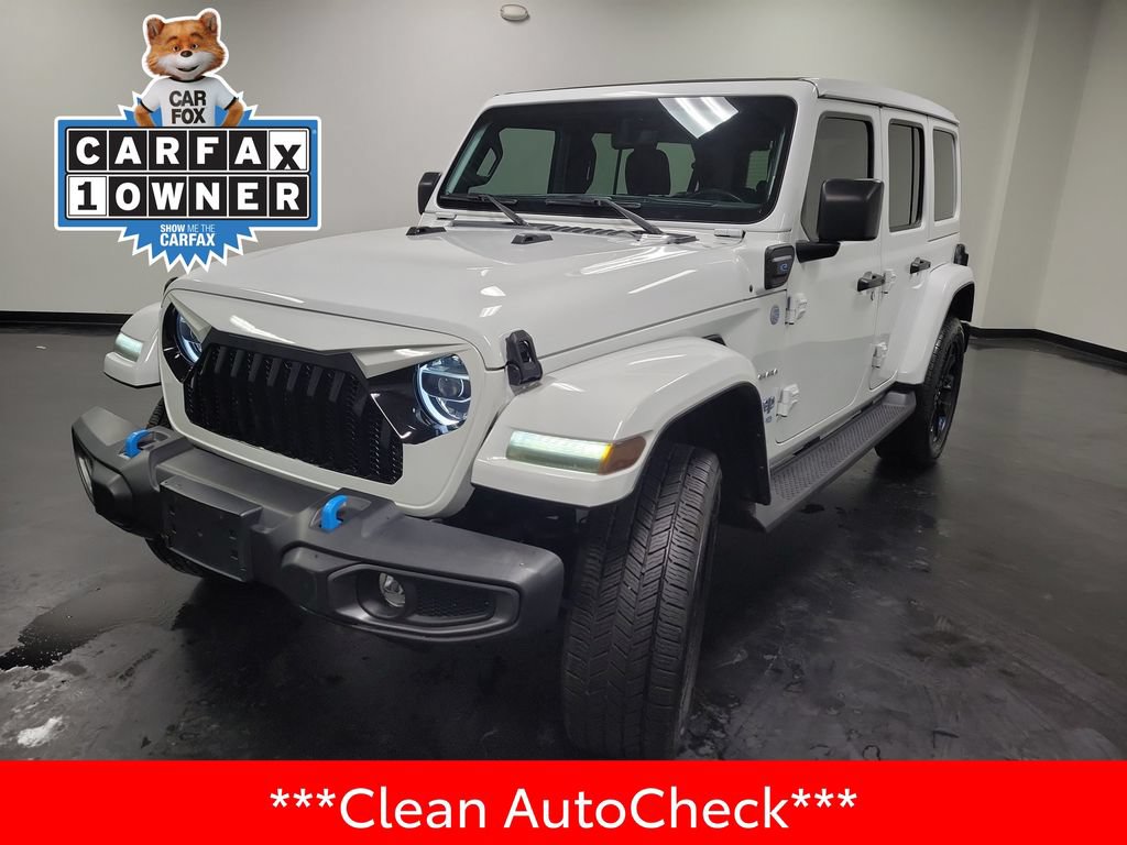 Used 2022 Jeep Wrangler Unlimited Sahara w/ Cold Weather Group AWD/4WD image 4