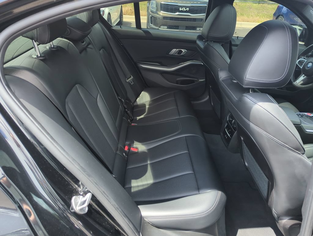 Used 2023 BMW 330e RWD image 33