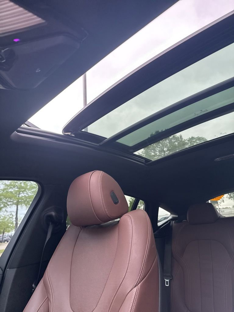 Used 2021 BMW X6 xDrive40i w/ M Sport Package image 12