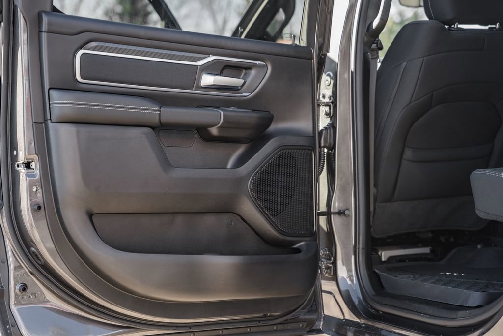 New 2026 RAM 1500 4x4 Crew Cab image 41