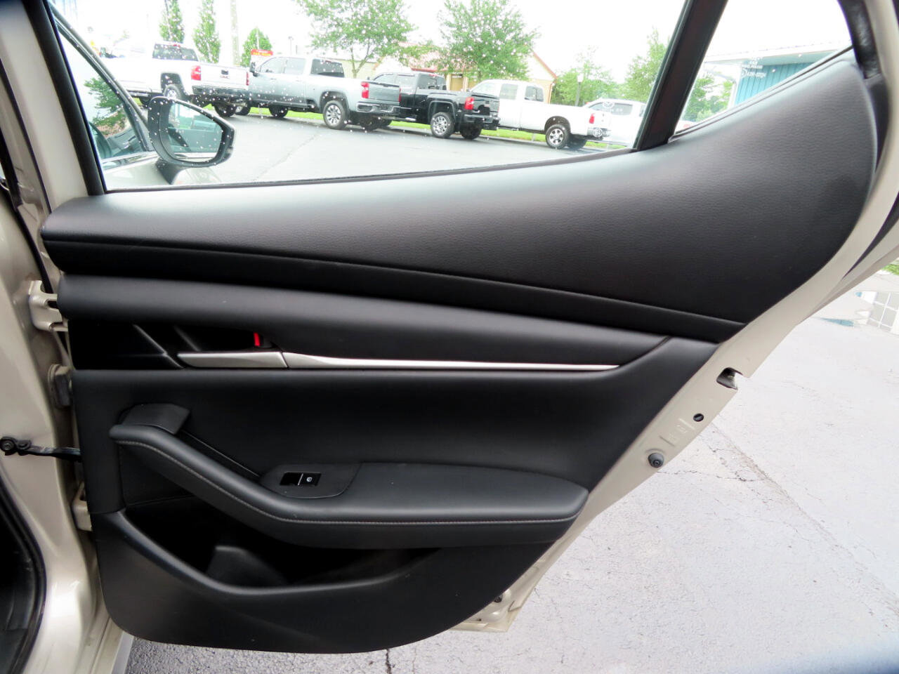 Used 2023 MAZDA MAZDA3 s image 35