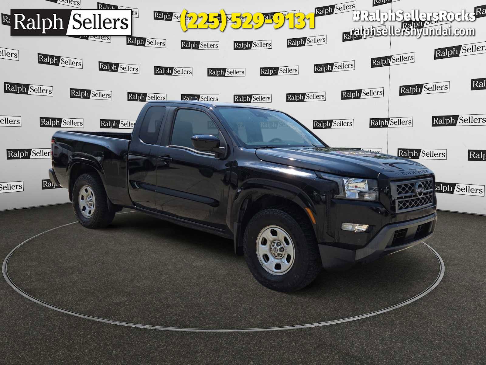 Used 2022 Nissan Frontier SV