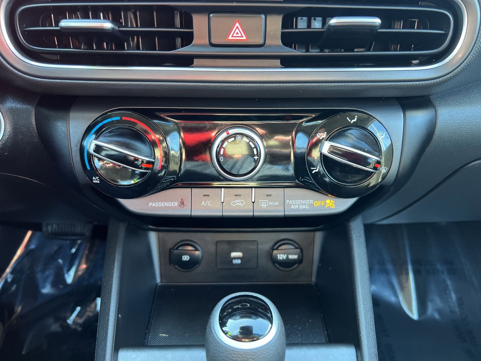 Used 2023 Hyundai Kona SEL image 20