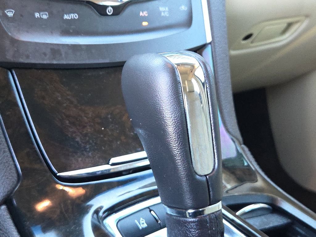 Used 2015 Lincoln MKS Elite w/ Equipment Group 101A image 24