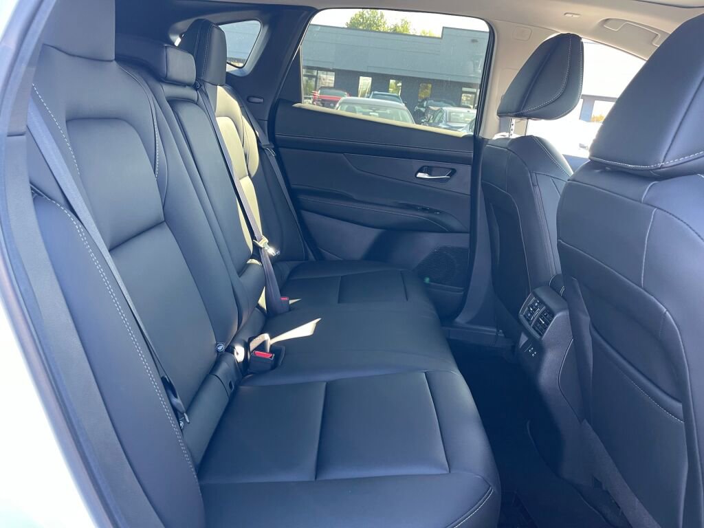 New 2026 Nissan Murano SL image 14