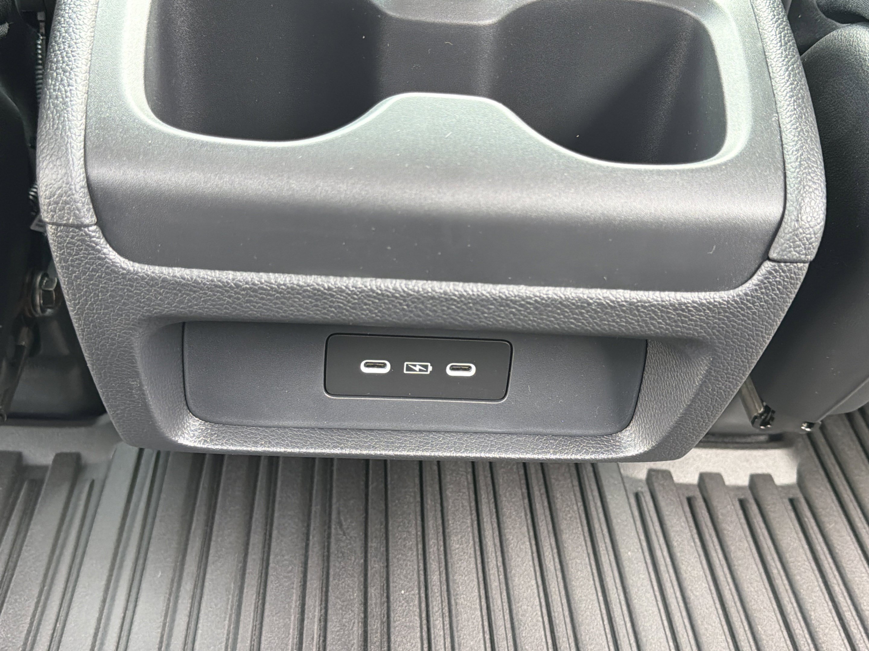 New 2026 Honda Odyssey Touring image 9