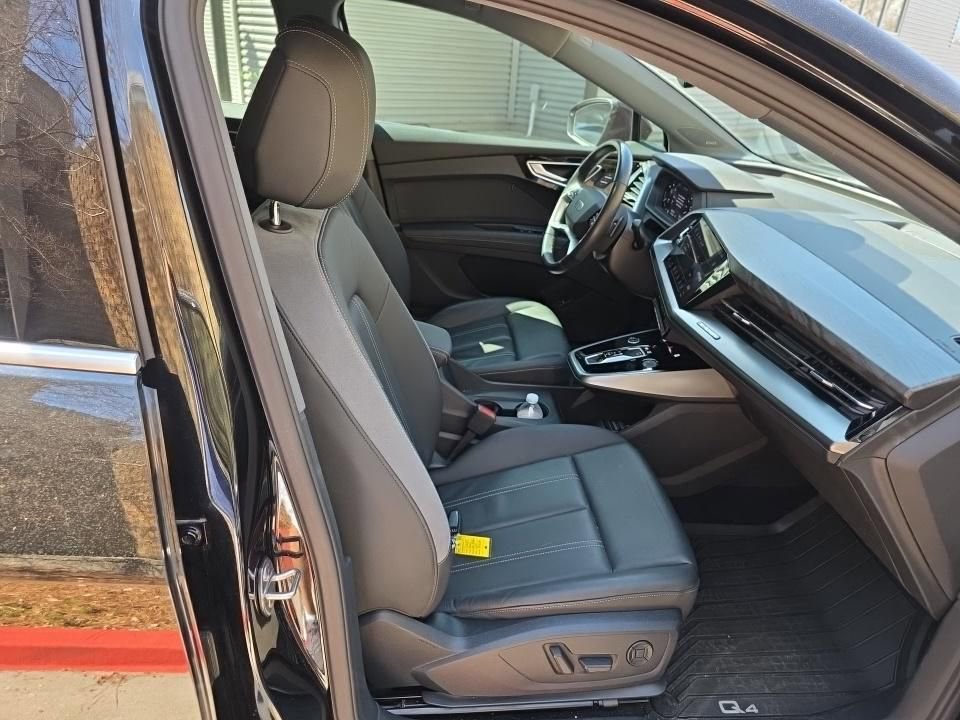 Used 2023 Audi Q4 e-tron Premium Plus image 14