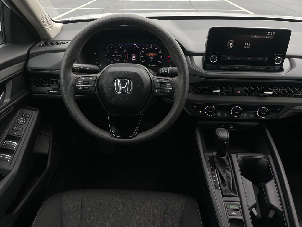 Certified 2025 Honda Accord SE image 11