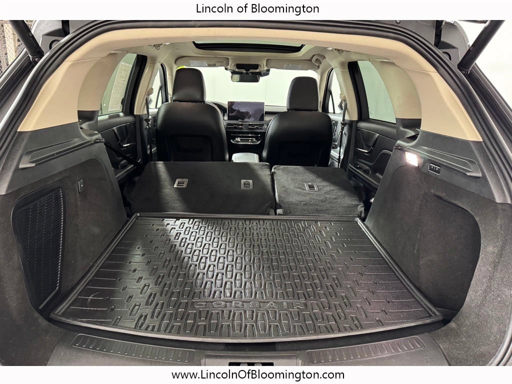 Used 2023 Lincoln Corsair AWD w/ Equipment Group 101A image 16