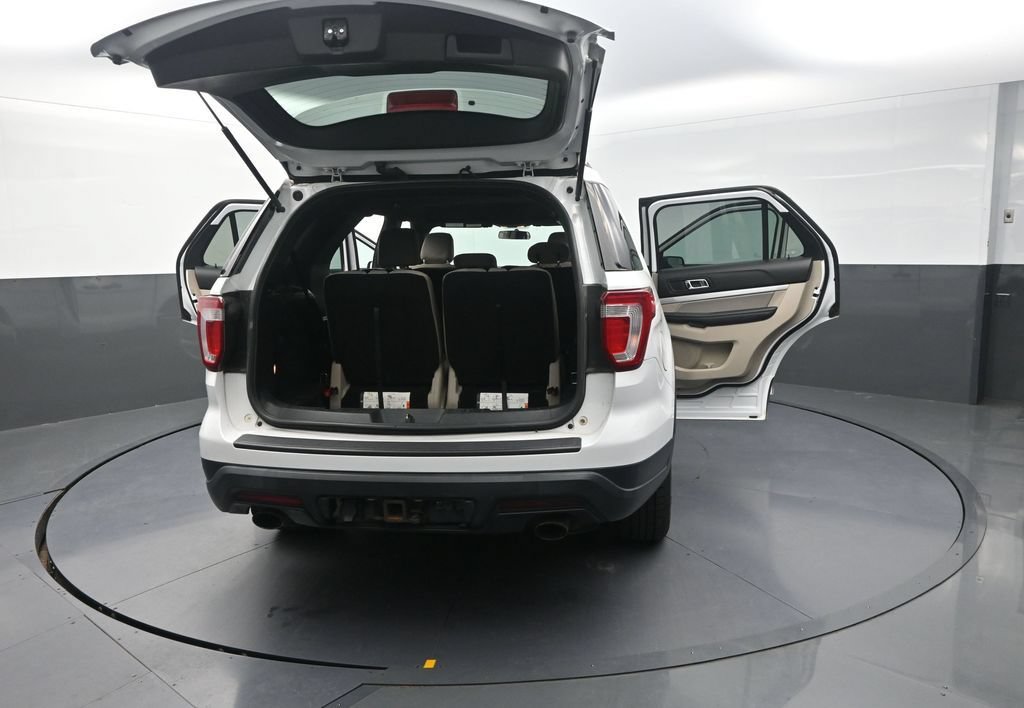 Used 2018 Ford Explorer 4WD w/ Class II Trailer Tow Package image 34