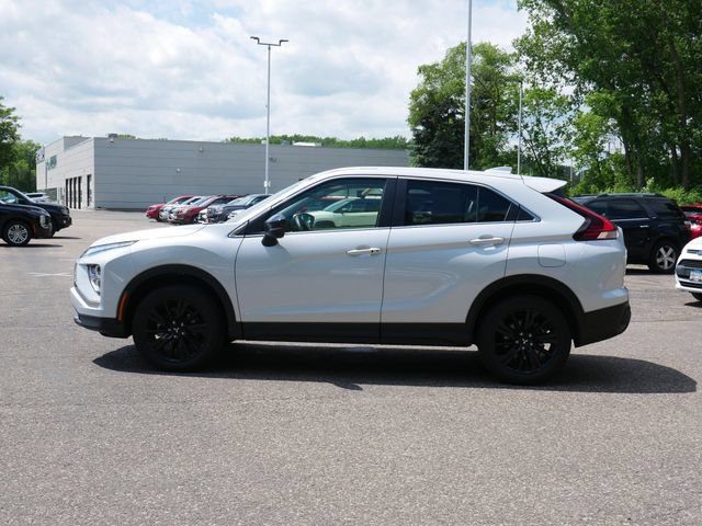 Used 2025 Mitsubishi Eclipse Cross LE AWD/4WD image 3