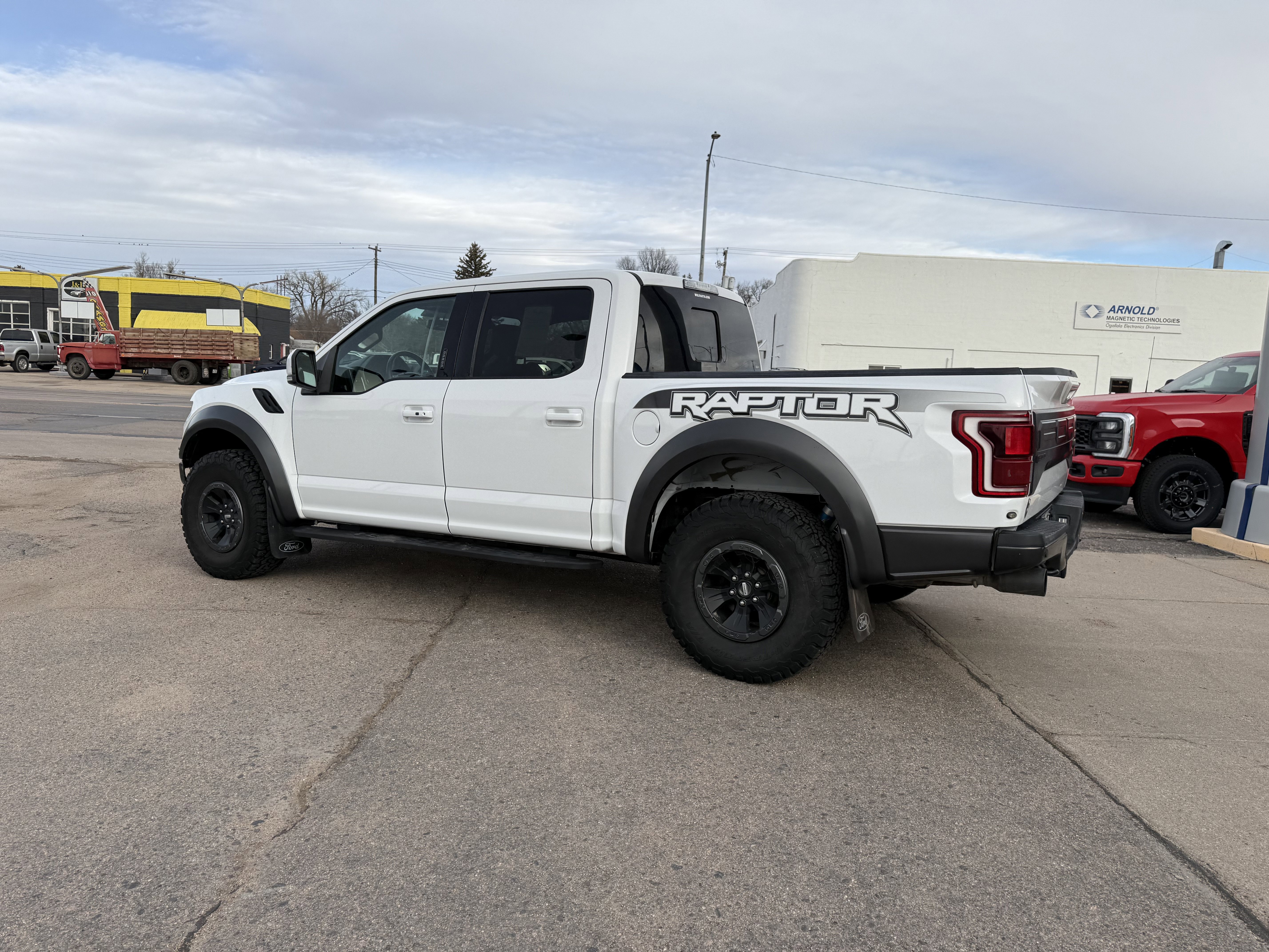 Used 2017 Ford F150 Raptor w/ Equipment Group 802A Luxury image 9