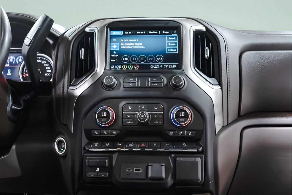 Used 2021 Chevrolet Silverado 2500 LTZ w/ LTZ Premium Package AWD/4WD image 15