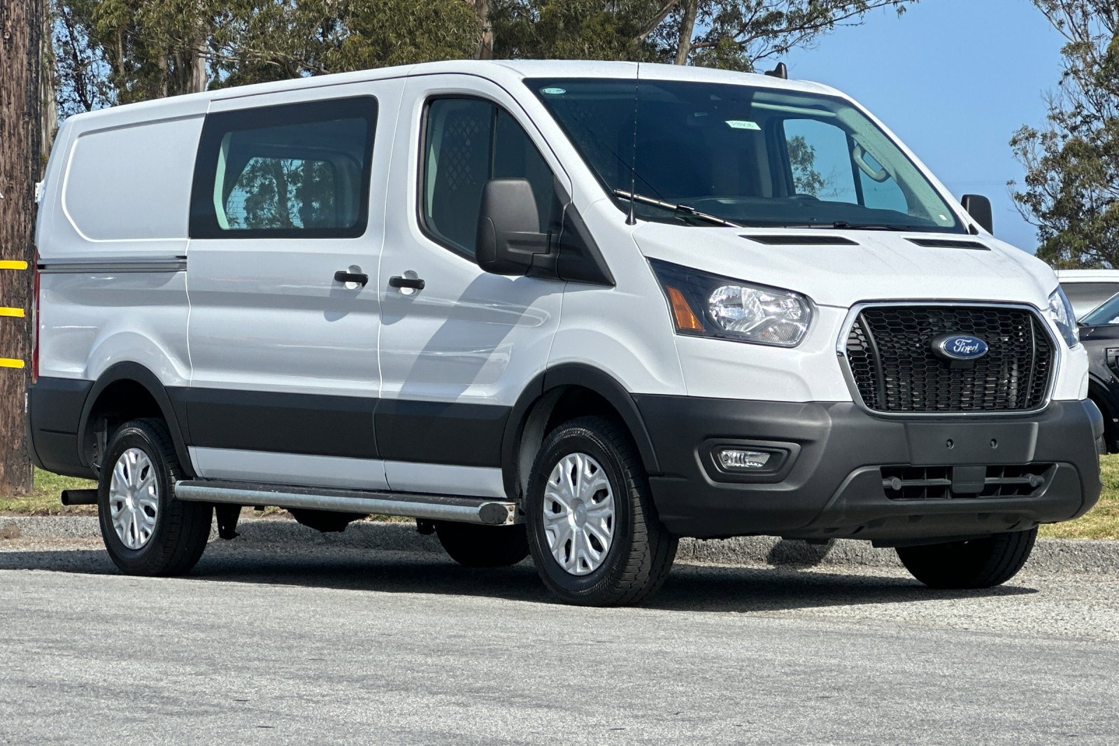 Used 2025 Ford Transit 250 Low Roof w/ Exterior Upgrade Package RWD image 7