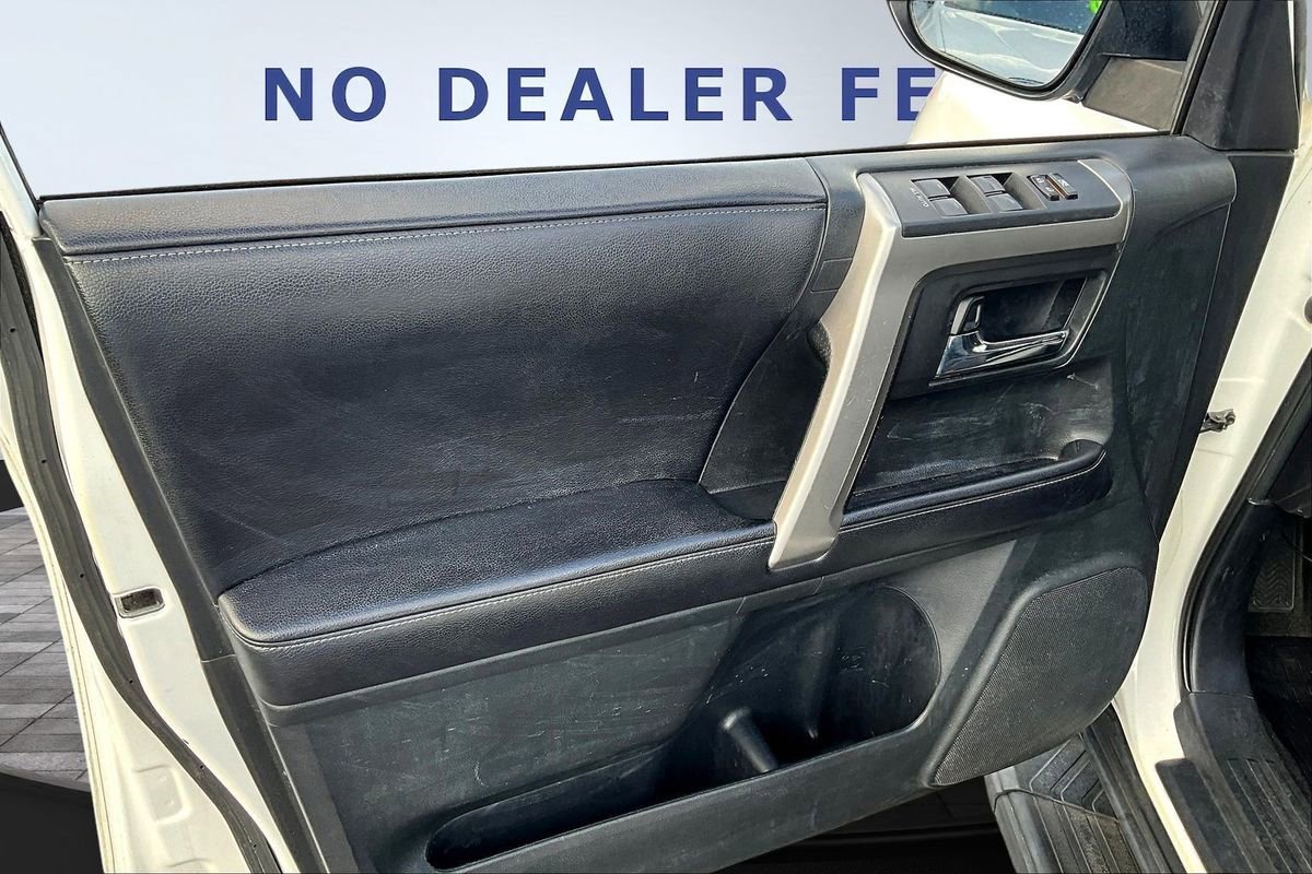 Used 2016 Toyota 4Runner SR5 image 20