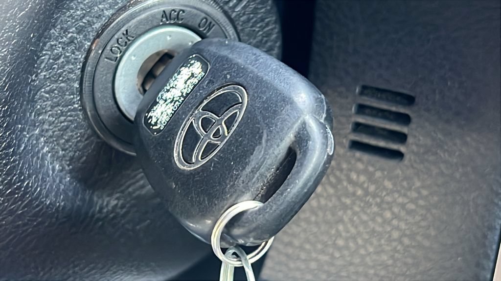 Used 2023 Toyota Tacoma SR AWD/4WD image 23