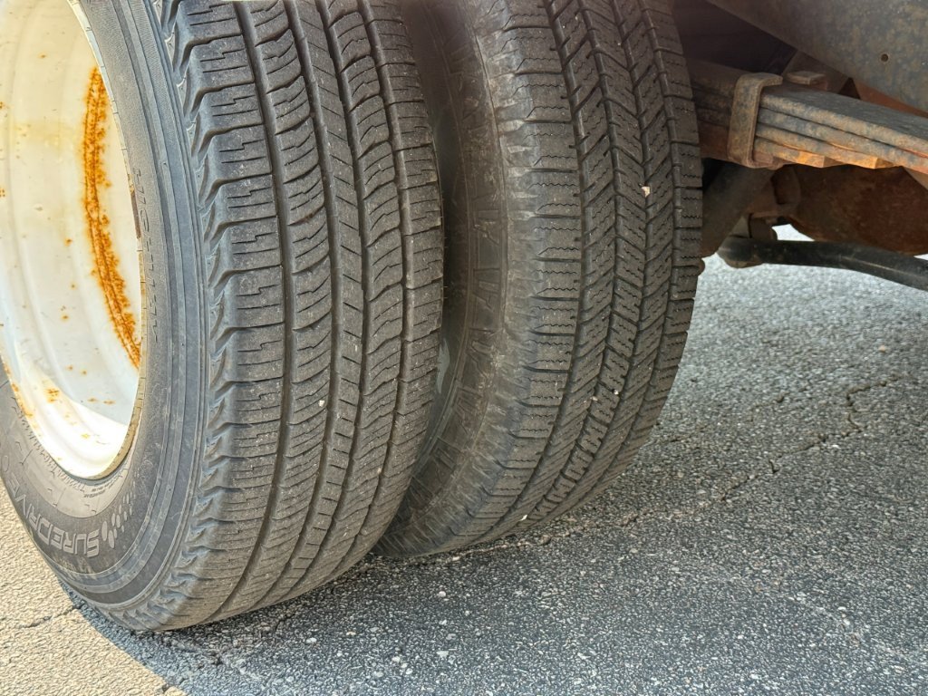 Used 2019 Ford E-350 and Econoline 350 Super Duty RWD image 15