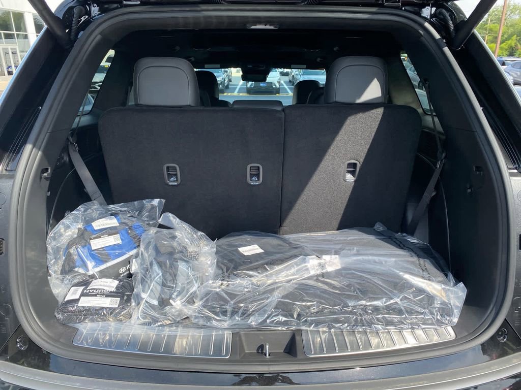 New 2026 Hyundai Palisade Calligraphy image 13