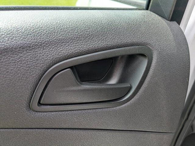 Used 2017 Ford Escape S image 26