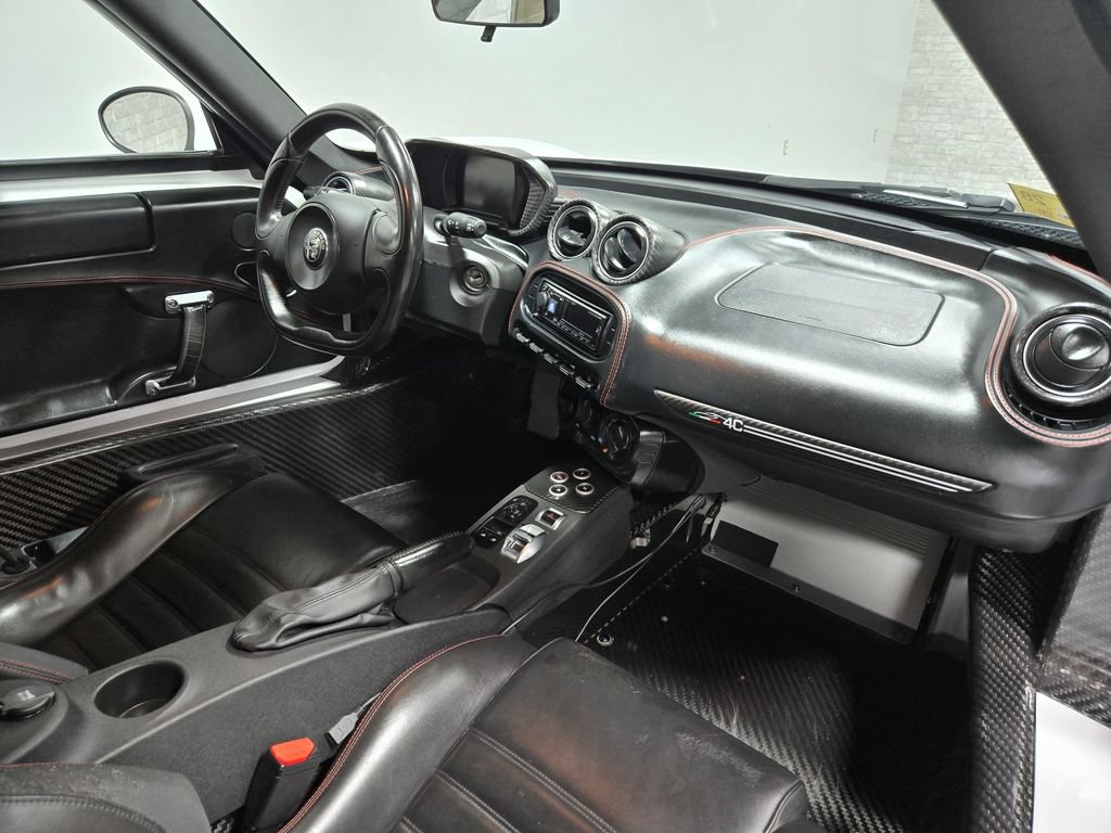 Used 2018 Alfa Romeo 4C Spider RWD image 46