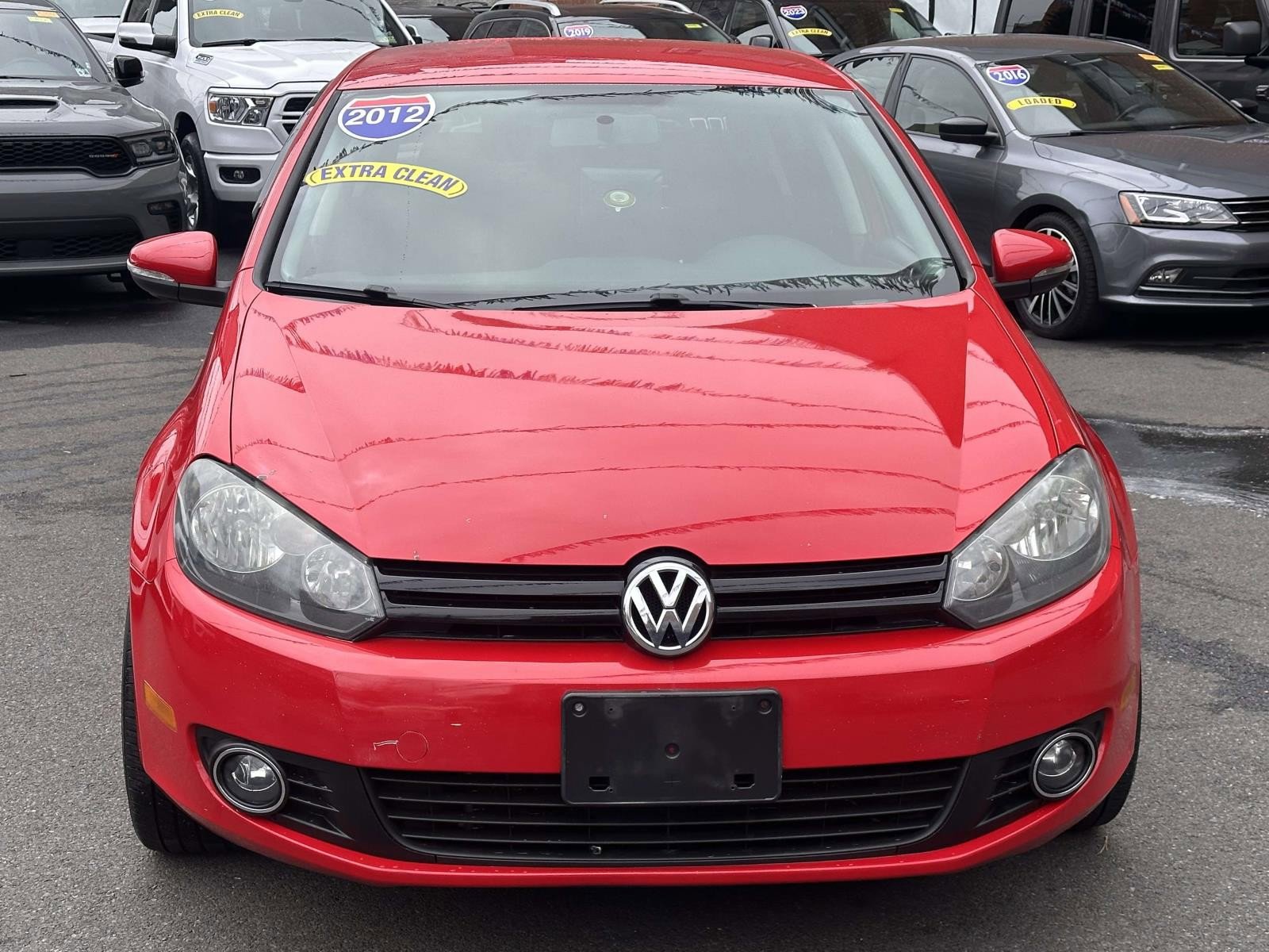 Used 2012 Volkswagen Golf 4-Door image 9