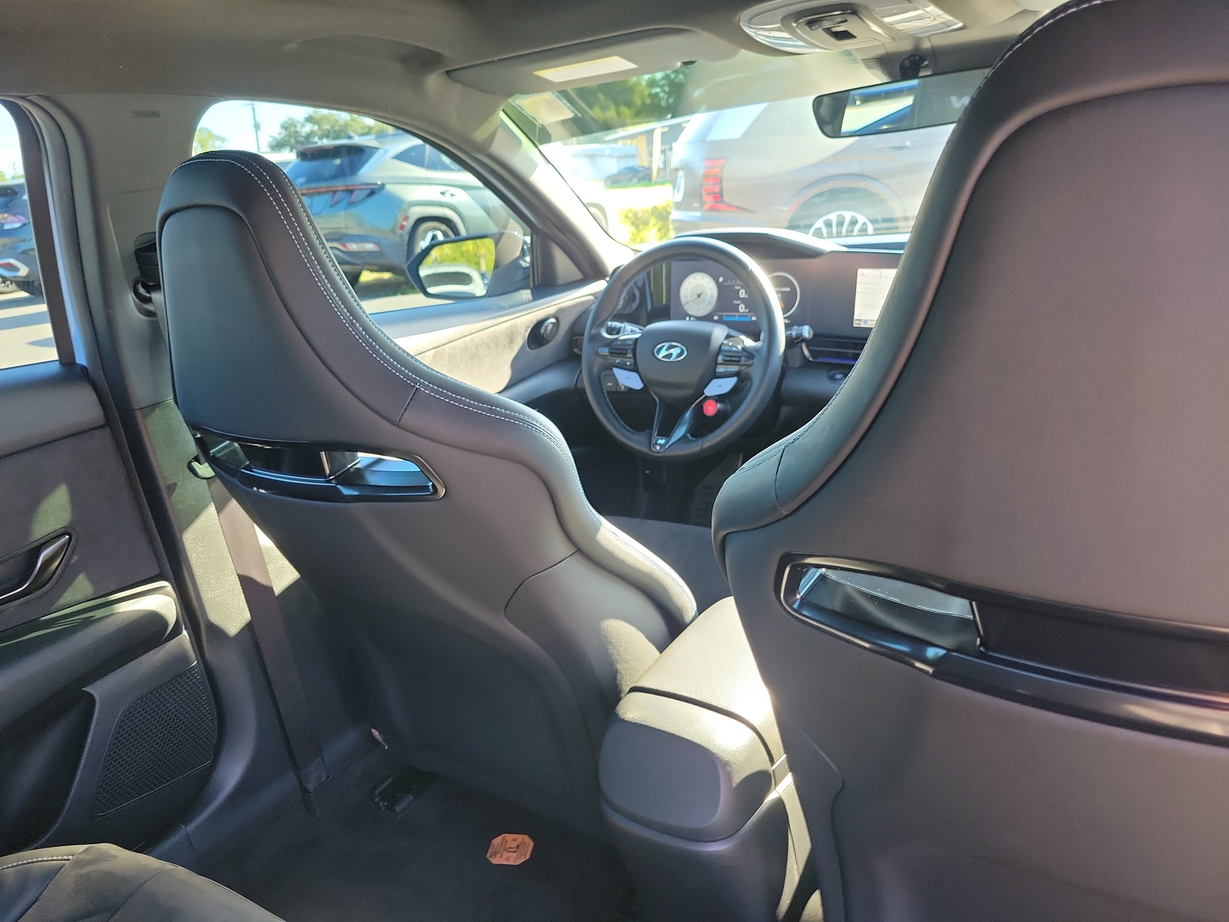 Used 2022 Hyundai Elantra N FWD image 11