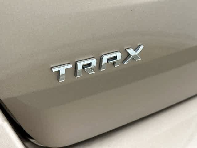 Used 2018 Chevrolet Trax LS FWD image 25