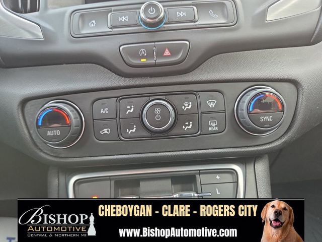 Used 2024 GMC Terrain SLE w/ Driver Convenience Package AWD/4WD image 34